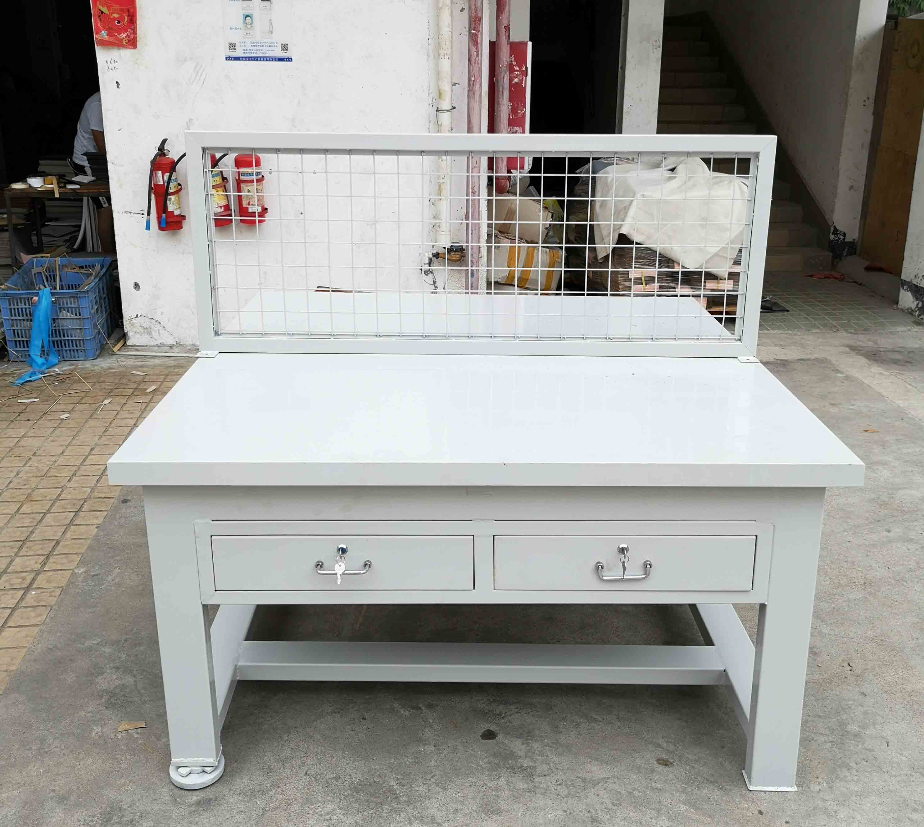 技能實(shí)訓(xùn)臺(tái)